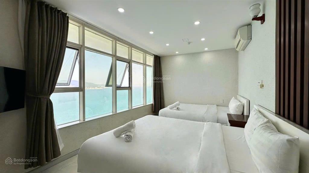 Bán nhanh căn hộ view biển tại mường thanh 60  giá 2,7 tỷ