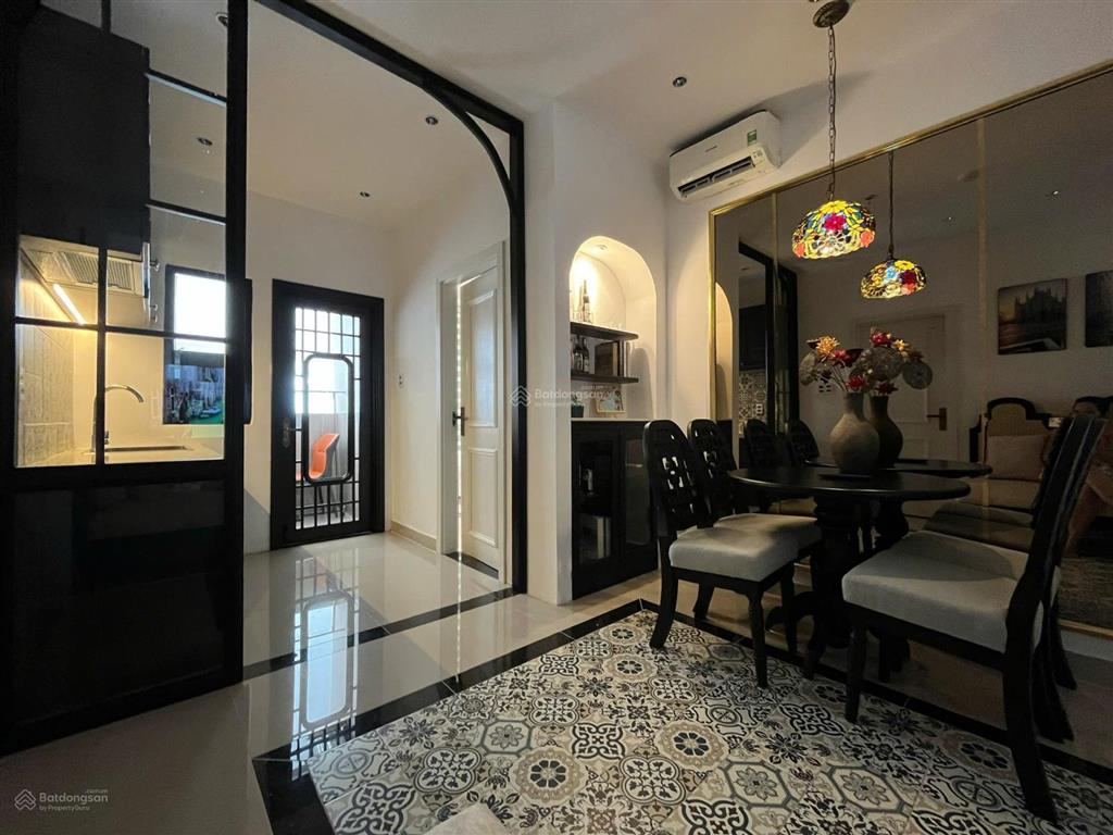 Bán nhanh căn hộ 2 phòng ngủ tại mường thanh 60  giá 2,95 tỷ.
