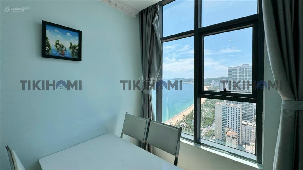 Bán nhanh căn hộ view xéo biển tại mường thanh 60  giá 2,3 tỷ