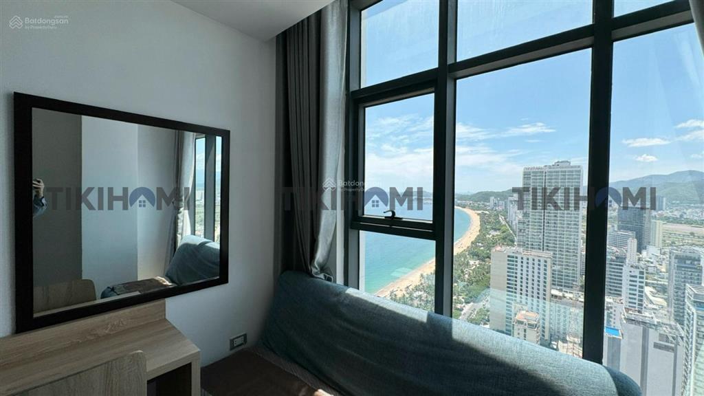 Bán nhanh căn hộ view xéo biển tại mường thanh 60  giá 2,3 tỷ