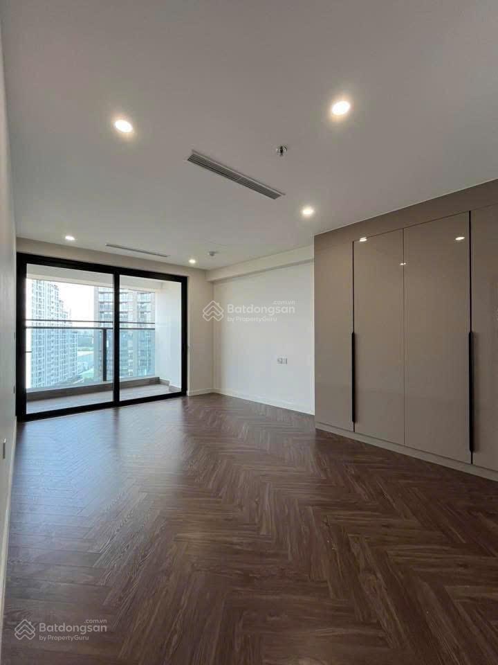 Full giỏ hàng cho thuê chung cư noble crystal riverside 2pn 2wc giá chỉ từ 14tr bao phí quản lý.