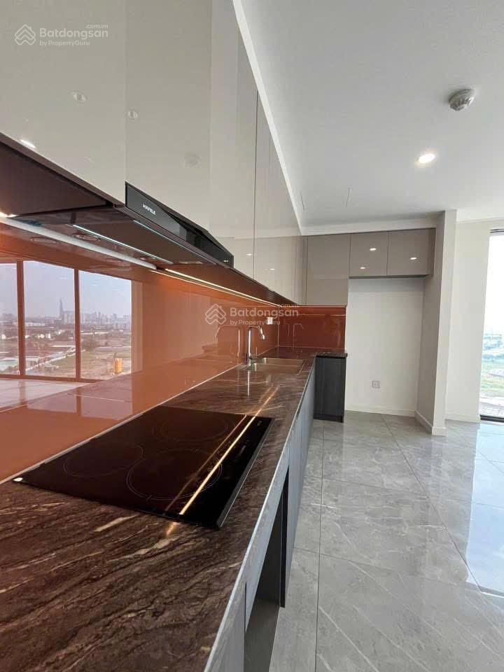 Full giỏ hàng cho thuê chung cư noble crystal riverside 2pn 2wc giá chỉ từ 14tr bao phí quản lý.