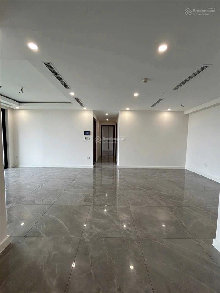 Cho thuê 2pn + 1 kho noble giá siêu tốt chỉ 16tr free phí quản lý đến 2028