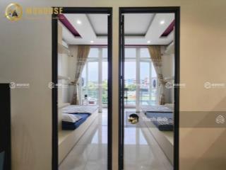 Căn hộ dịch vụ 2 phòng ngủ ban công  cửa sổ, ngay luỹ bán bích, full nội thất, thang máy