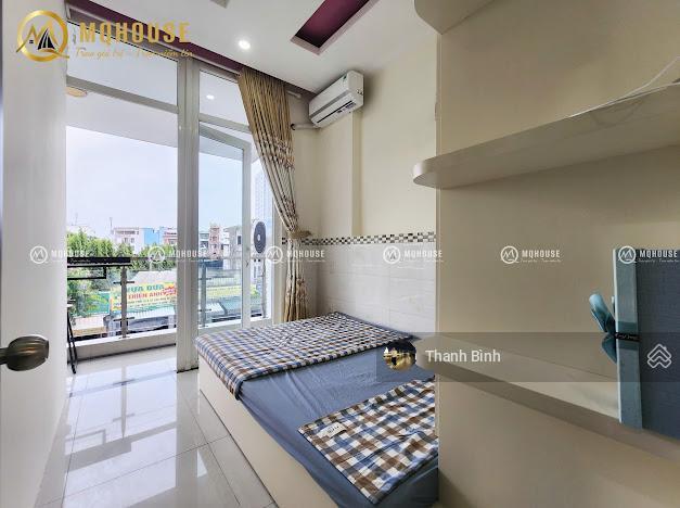 Căn hộ dịch vụ 2 phòng ngủ ban công  cửa sổ, ngay luỹ bán bích, full nội thất, thang máy