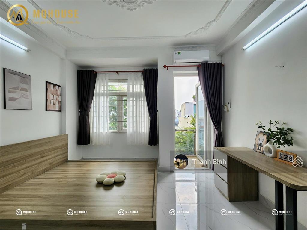 Cho thuê căn hộ mini ban công, cửa sổ mới 100% gần đầm sen giáp q11, q10