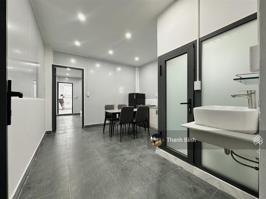 1 phòng ngủ 70m2  có sân thượng riêng  máy giặt riêng, tách bếp ngay q11  gần đầm sen, âu cơ