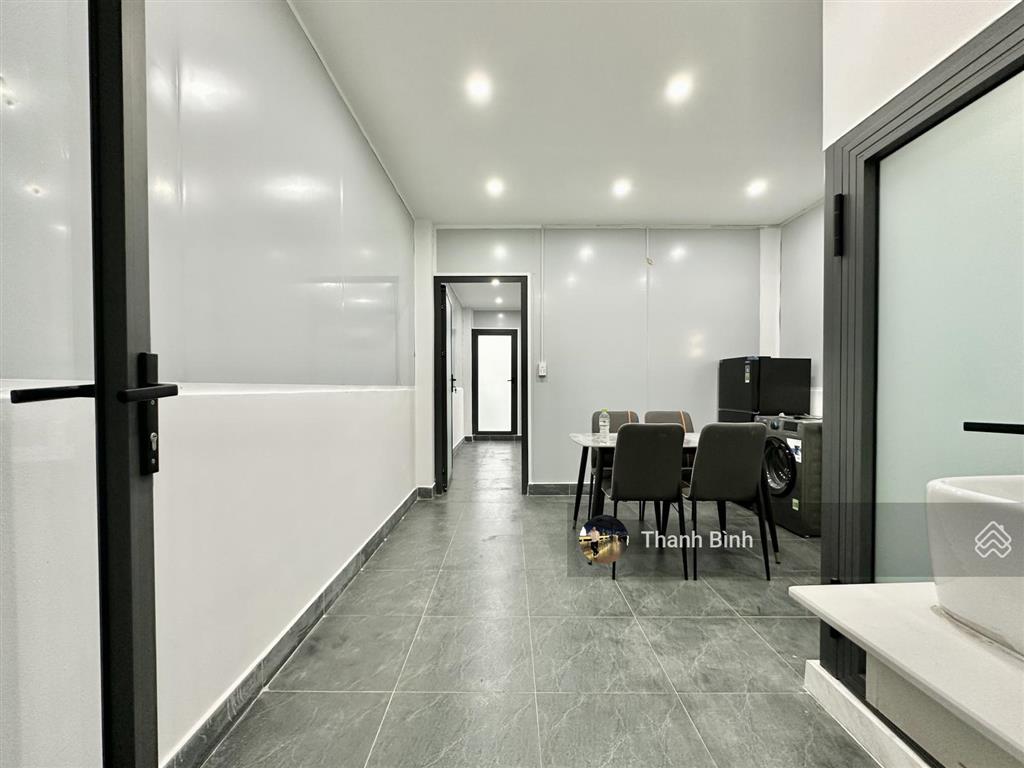 1 phòng ngủ 70m2  có sân thượng riêng  máy giặt riêng, tách bếp ngay q11  gần đầm sen, âu cơ