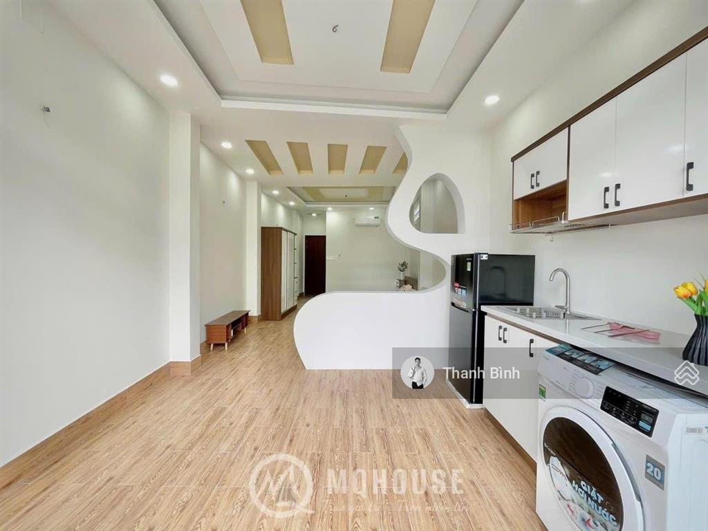 Căn hộ 1 phòng ngủ 50m2 gần công viên hoàng văn thụ, giáp q. 10, tiện đi sân bay