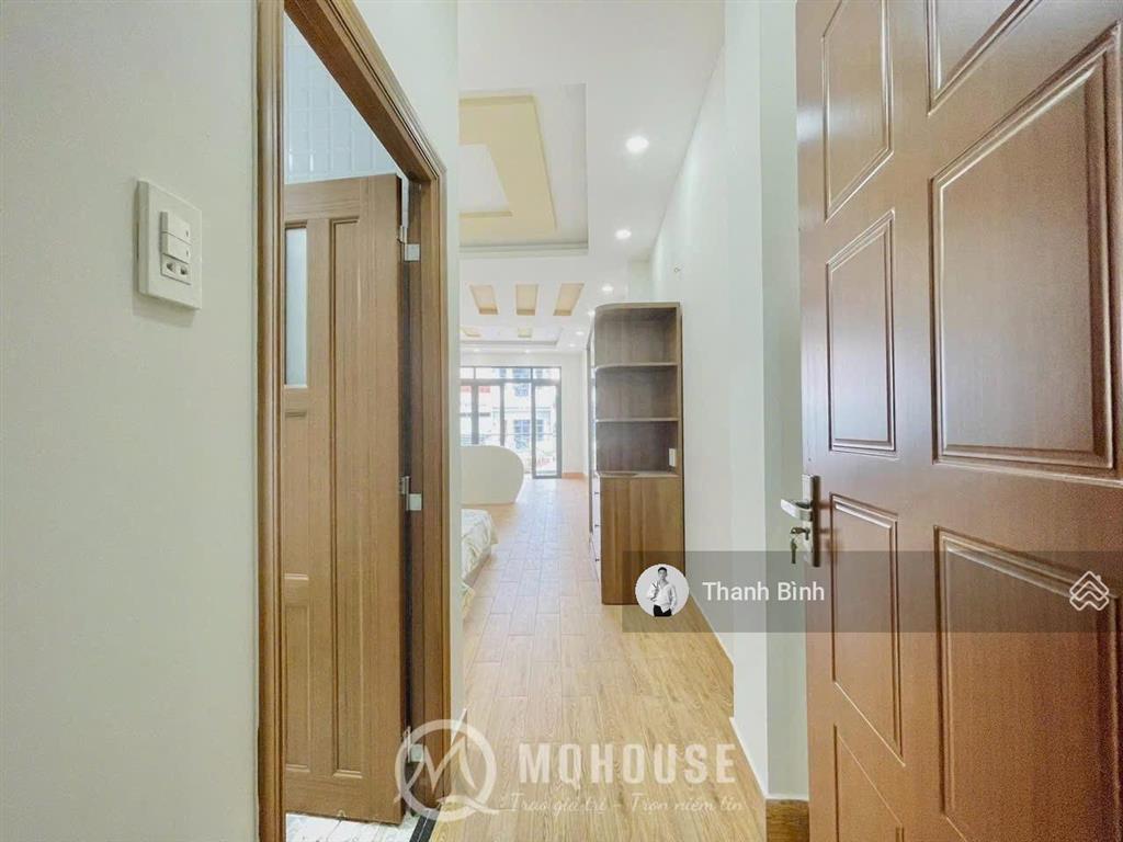 Căn hộ 1 phòng ngủ 50m2 gần công viên hoàng văn thụ, giáp q. 10, tiện đi sân bay