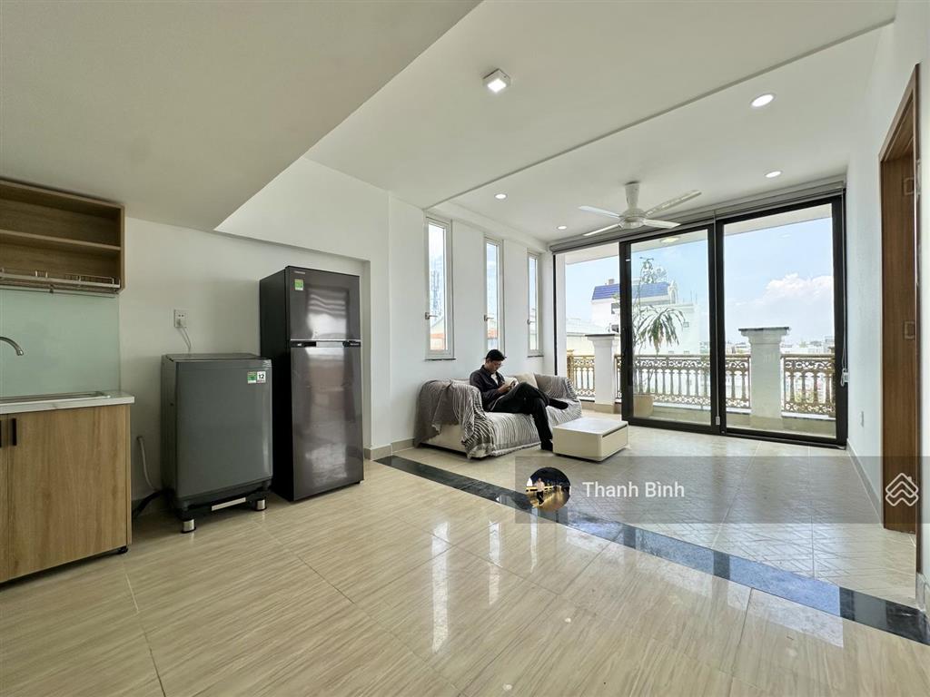 Căn 1 phòng ngủ ban công 45m2, cực thoáng, nhiều ánh sáng gần chợ tân hương, đường ô tô