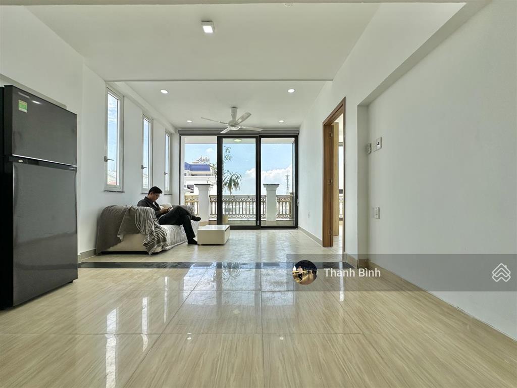 Căn 1 phòng ngủ ban công 45m2, cực thoáng, nhiều ánh sáng gần chợ tân hương, đường ô tô