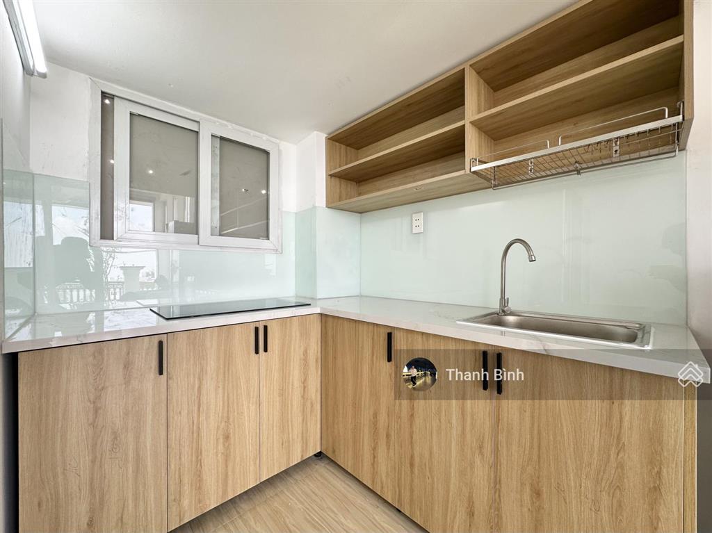 Căn 1 phòng ngủ ban công 45m2, cực thoáng, nhiều ánh sáng gần chợ tân hương, đường ô tô