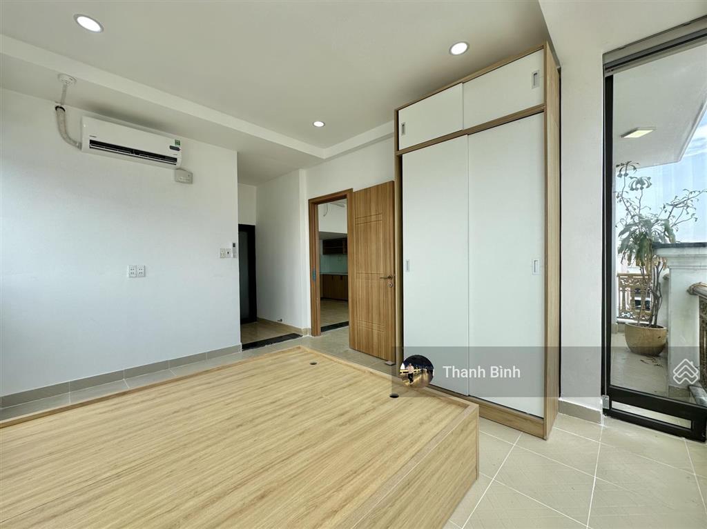 Căn 1 phòng ngủ ban công 45m2, cực thoáng, nhiều ánh sáng gần chợ tân hương, đường ô tô