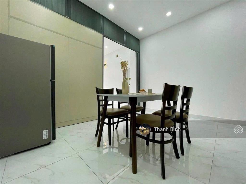 1pn ban công cực chill, 40m2, ngay bờ kè 19/5, gần aeon mall, kcn tân bình