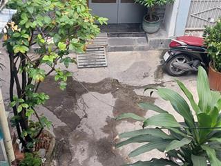 Bán căn nhà cũ có sân rộng thoáng , trệt + lửng hẻm 84 lý thường kiệt gần chợ gò vấp