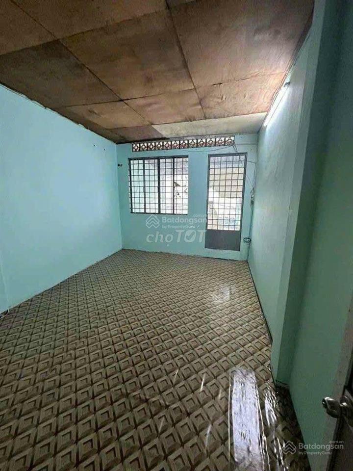 Cho thuê nhà 1 lầu hẻm xe hơi gần chợ xóm mới lê đức thọ giá 6tr