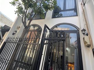 Bán nhà mới đẹp 3 tầng ở ngay ăn tết tại huỳnh tấn phát,tt nhà bè, chỉ 4,7 tỷ 3 pn, 50 m2 đất