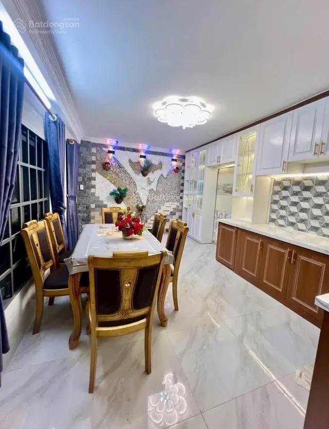 Bán nhà đẹp 2 lầu hẻm nhựa ô tô tránh 8m chỉ nhỉnh 5 tỷ 80m2 đất tại huỳnh tấn phát tt nhà bè, hcm