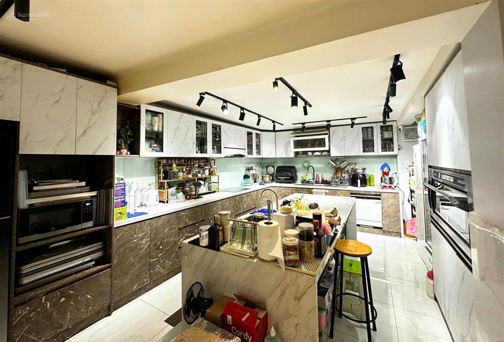 Bán nhà 3 tầng lầu hxh tại bến vân đồn, quận 4, hcm chỉ nhỉnh 9 tỷ, 72m2 đất, pháp lý đầy đủ