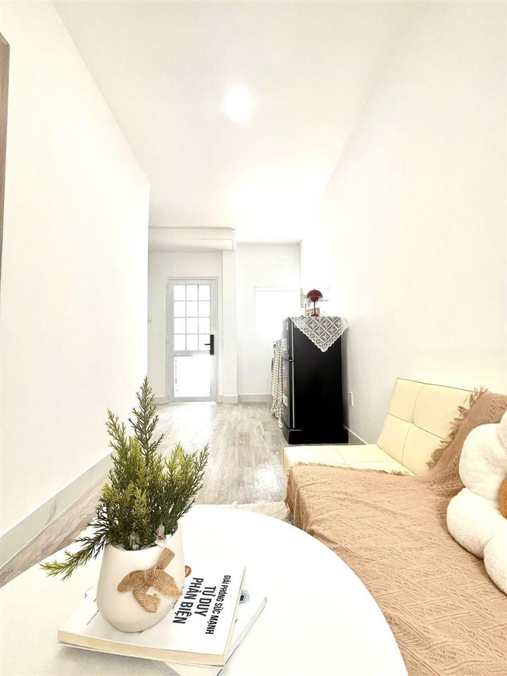 Bán gấp nhà cho thuê ch dv 4 tầng huỳnh tấn phát, quận 7, tp hcm chỉ nhỉnh 8 tỷ, thu 60 tr/ tháng