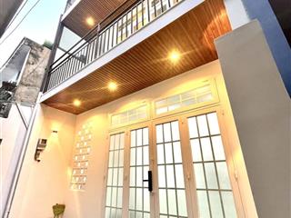 Bán gấp nhà cho thuê ch dv 4 tầng huỳnh tấn phát, quận 7, tp hcm chỉ nhỉnh 8 tỷ, thu 60 tr/ tháng