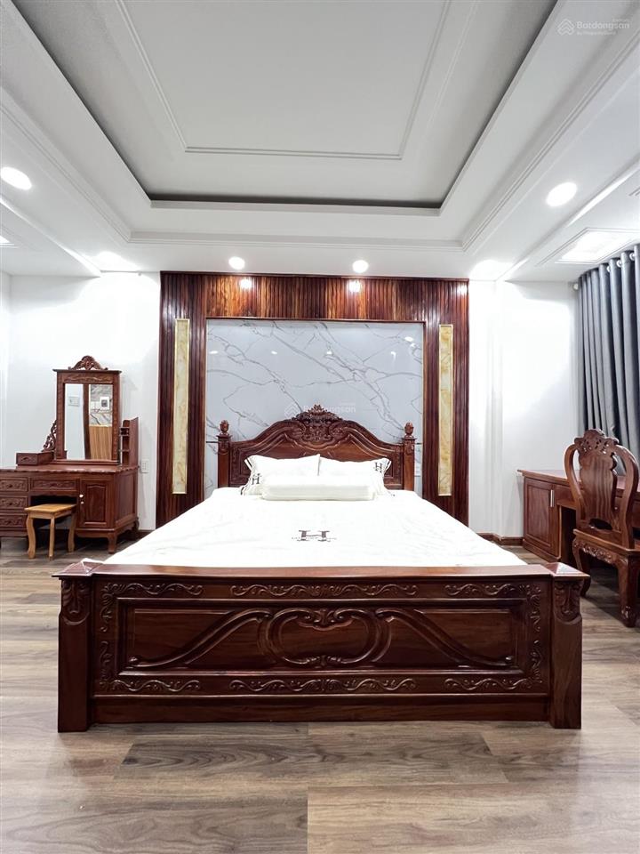 Bán nhà mặt phố mới đẹp 5 tầng thang máy huỳnh tấn phát, tt nhà bè, hcm chỉ nhỉnh 15 tỷ, 94m2