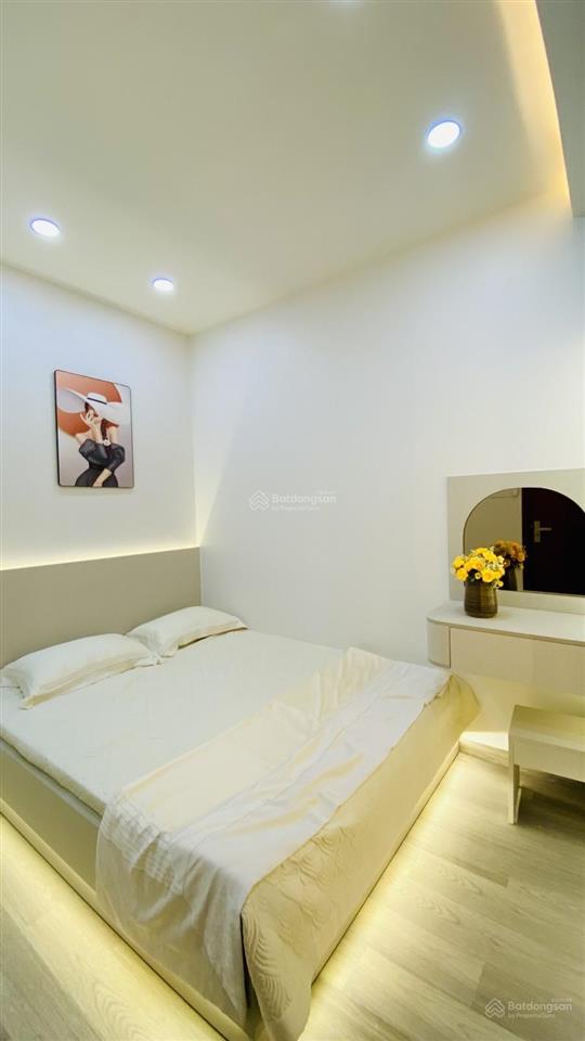 Bán gấp nhà riêng 2 tầng lầu tại huỳnh tấn phát, giảm sốc 500 tr còn nhỉnh 4 tỷ, 42m2, 3wc, shr