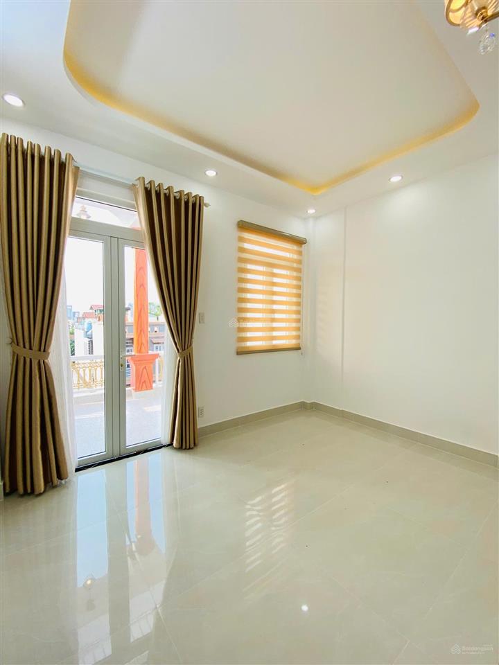 Bán nhà mới đẹp 4 tầng lầu đường nhựa xe hơi 8m huỳnh thị đồng, tt nhà bè, hcm chỉ nhích 8 tỷ xíu