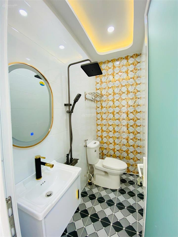 Bán nhà mới đẹp 4 tầng lầu đường nhựa xe hơi 8m huỳnh thị đồng, tt nhà bè, hcm chỉ nhích 8 tỷ xíu