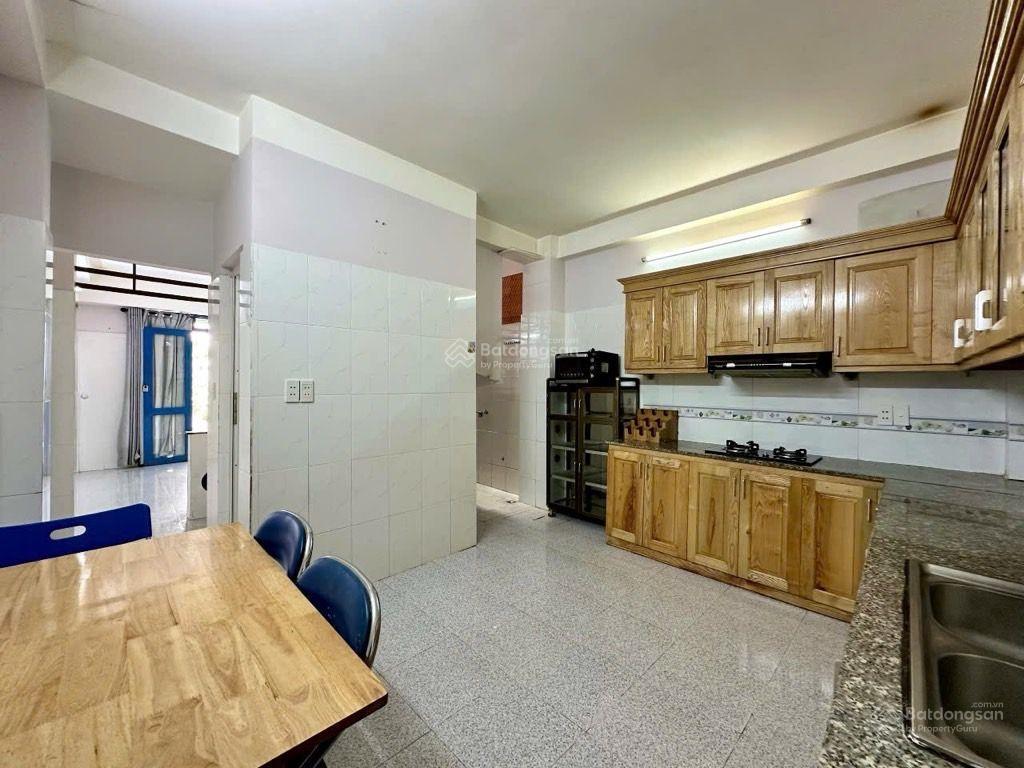 Bán nhà riêng 3 tầng ở ngay hẻm ô tô huỳnh tấn phát, tt nhà bè, tp hcm, chỉ nhỉnh 3 tỷ, 60m2 đất