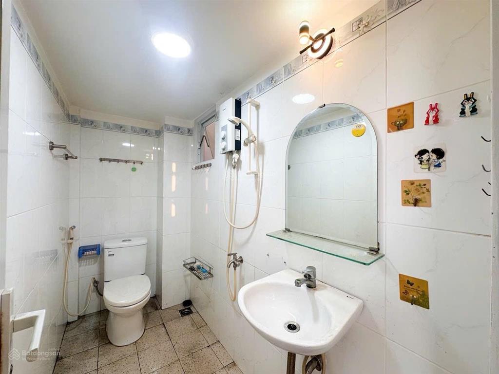 Bán nhà riêng 3 tầng ở ngay hẻm ô tô huỳnh tấn phát, tt nhà bè, tp hcm, chỉ nhỉnh 3 tỷ, 60m2 đất