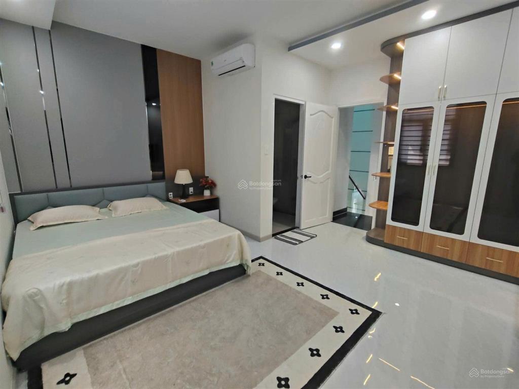 Bán nhà mới đẹp 5 tầng đường nhựa 8 m tại hoàng quốc việt, quận7, chỉ nhích 16 tỷ xíu, 80m2 đất