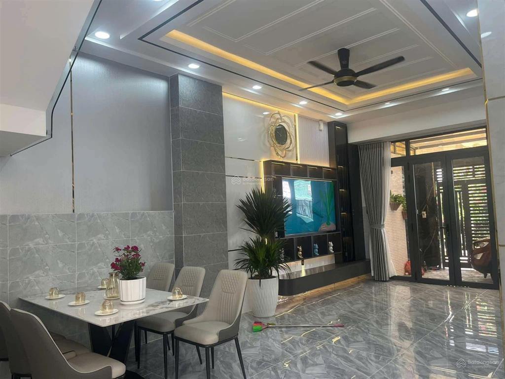 Bán nhà đẹp 4 tầng đường xe hơi vào nhà huỳnh tấn phát, nhà bè, hcm, 116 m2 đất chỉ nhỉnh 8 tỷ