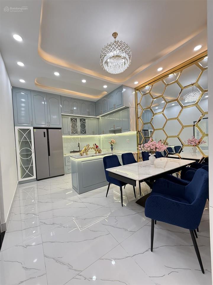 Bán biệt thự mini 3 tầng phạm hữu lầu, q7, tp.hcm, giáp phú mỹ hưng chỉ nhỉnh 9 tỷ, 112 m2, 5pn,5wc