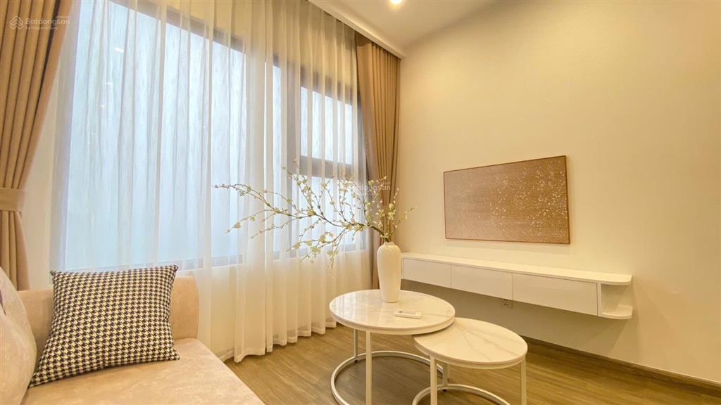 Chính chủ cần tiền bán cắt lỗ căn 2pn+ tầng trung full đồ sẵn sổ. giá 4.5 tỷ bao phí