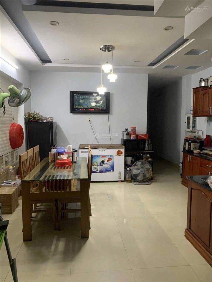 Bán nhà diên tích lơn ngang 9 m mặt tiền trần nhật duật