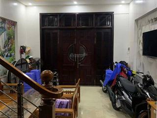 Bán nhà diên tích lơn ngang 9 m mặt tiền trần nhật duật