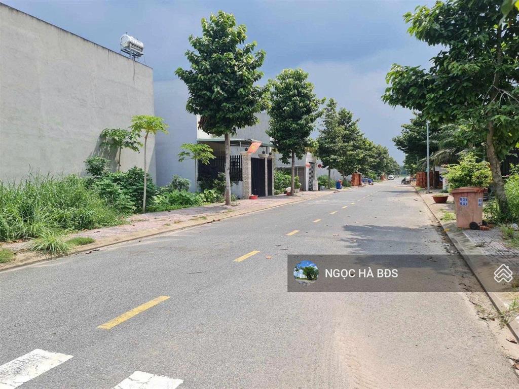 Ngộp đất kdc hội nghĩa từ dt746 rẽ vào 3p, dt 100m² giá 860tr đường nhựa 6m có vỉa hè, shr xdtd