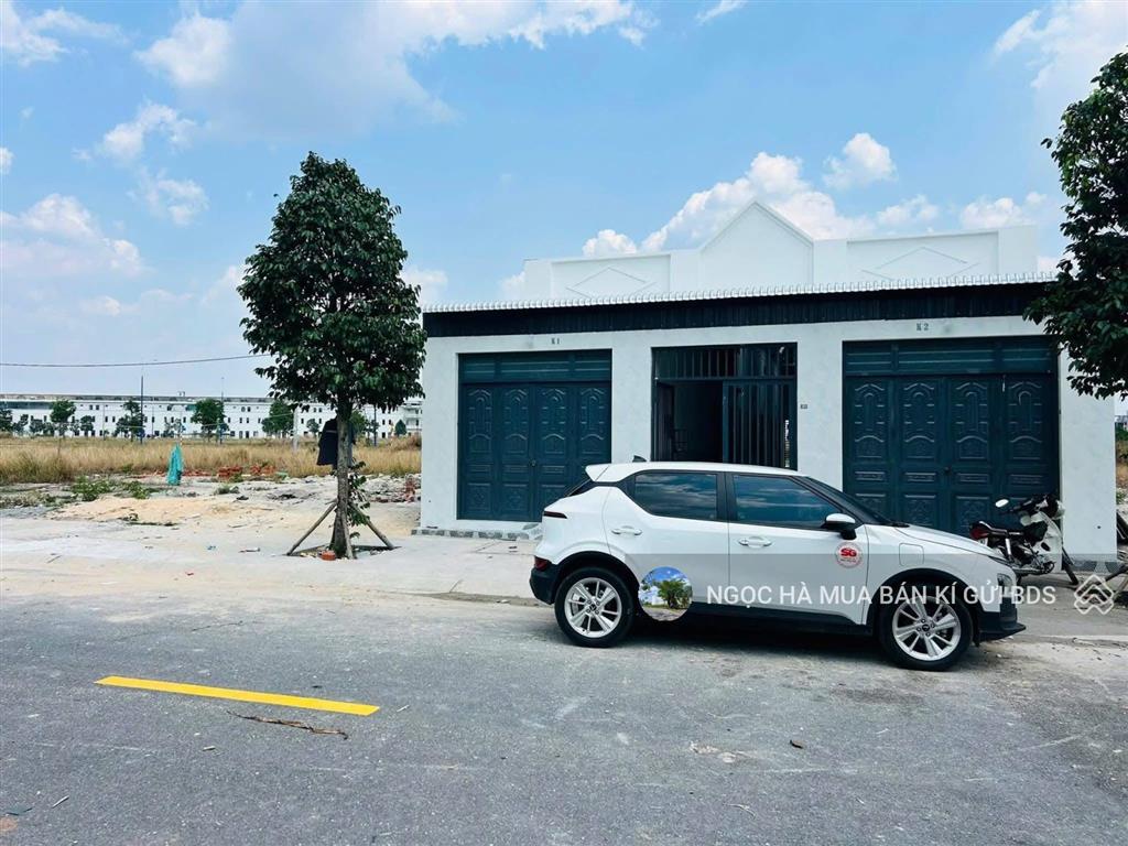 Gấp bán trọ 300m2 giá 1t190 ngay kcn becamex ~ 500m, sổ sẵn dòng tiền 20tr/th thuê full, ngay tthc