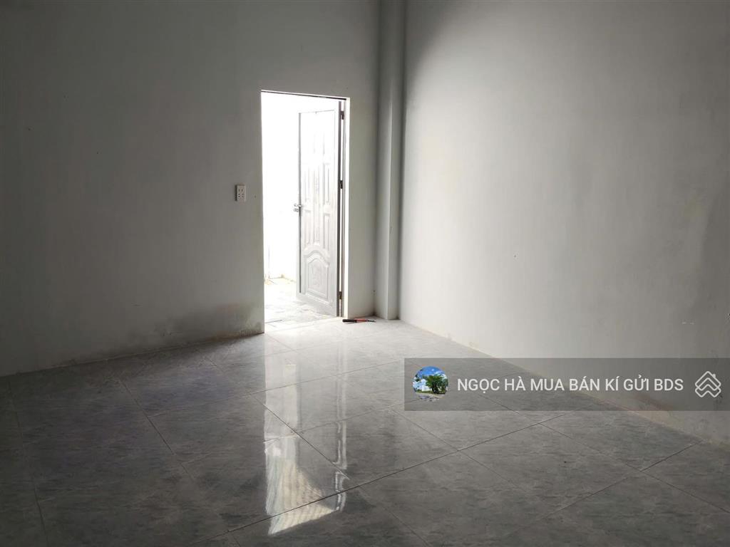 Bán nhà cho thuê 8tr/th ngay kcn bàu bàng, dt 156m2 giá 860tr gần ngã 3 dòn gánh, đường 12m mở, shr
