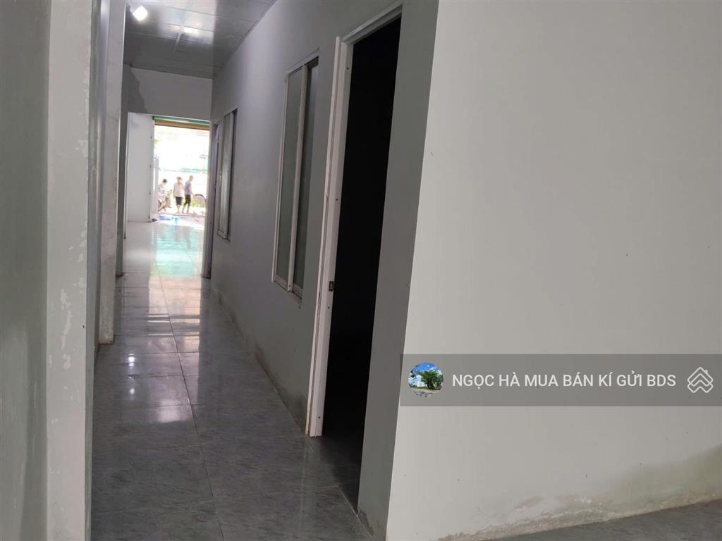 Bán nhà cho thuê 8tr/th ngay kcn bàu bàng, dt 156m2 giá 860tr gần ngã 3 dòn gánh, đường 12m mở, shr