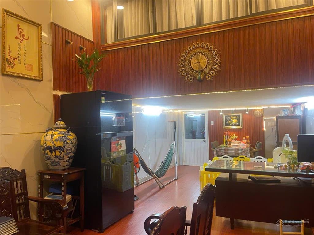 66m2 4tỷ800chung cư lầu 1 nội thất mới ở ngay nguyễn trãi q5