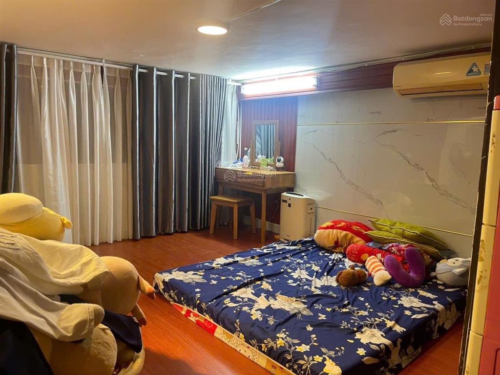 66m2 4tỷ800chung cư lầu 1 nội thất mới ở ngay nguyễn trãi q5