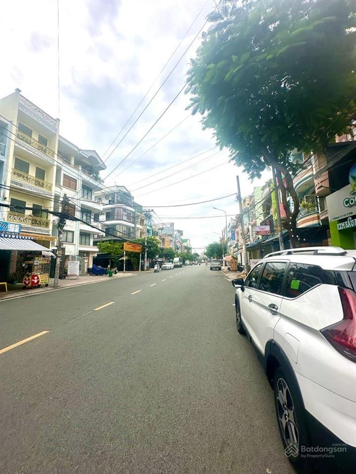 8 tỷ 150 triệu  đất 68m2  đường chợ lớn q6  xe hơi thông hai chiều