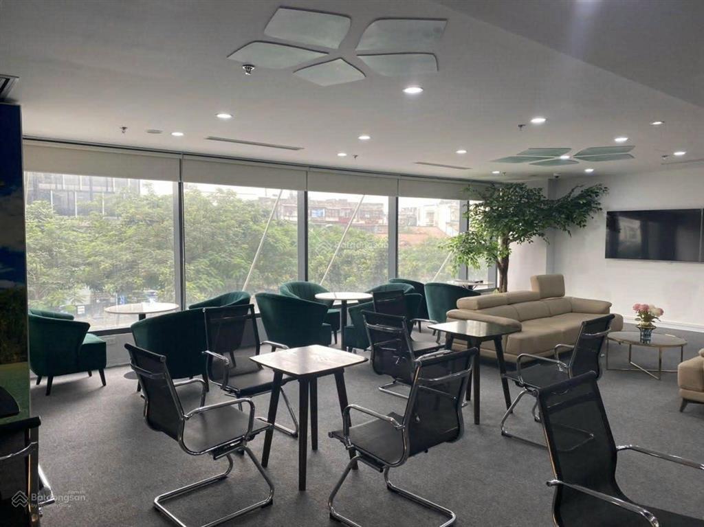 Duy nhất 1 văn phòng đẹp 110m2  25 triệu/tháng phố kim mã, ba đình. tặng 1 tuần setup văn phòng