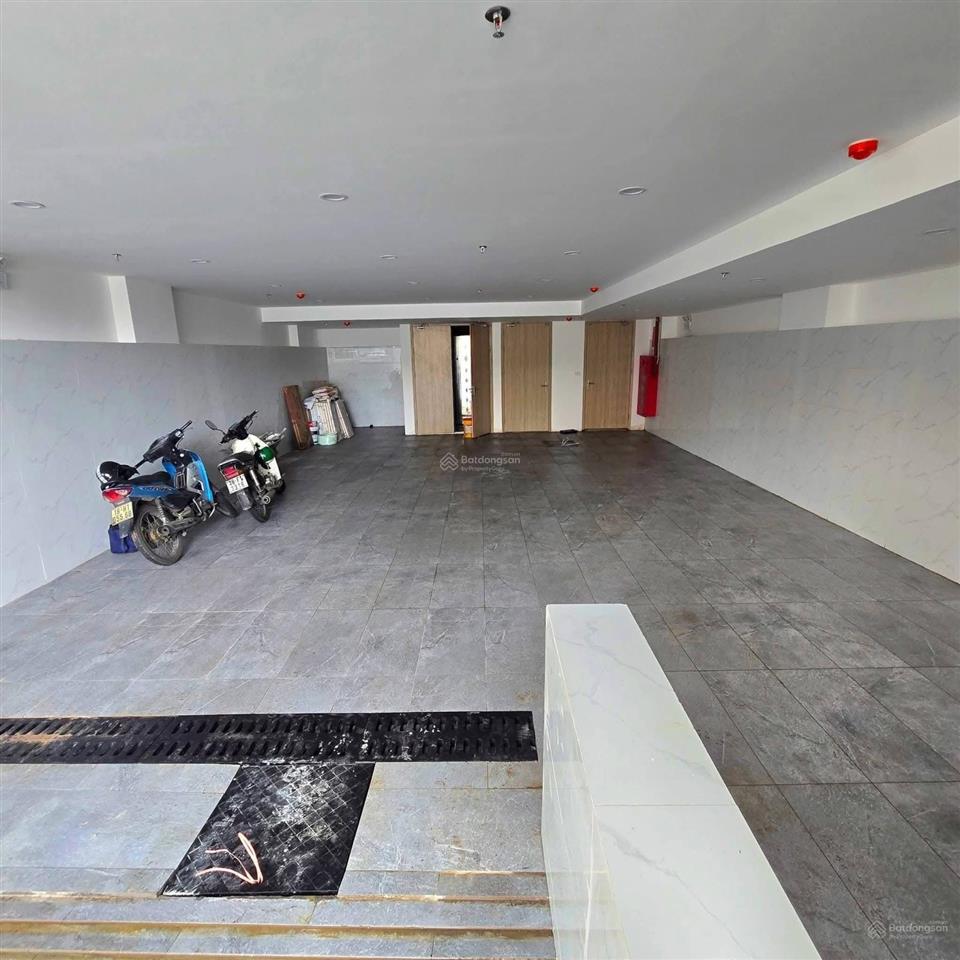 Toà building mặt phố vip  dòng tiền 1,2tỷ/năm  8 tầng thang máy