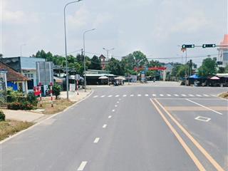 Ra đi ngay lô đất vip 600m2/1ty050 bên bạch đằng tân uyên kd khai thác cho thuê đất 8 triệu/th shr