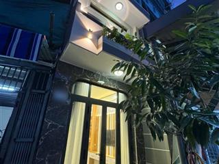 Bán nhà 1t 1l ngay kcn becamex dt 95m2 giá 1ty350 đang cho thuê 9tr/th, sát chợ bb kdc hiện hữu shr