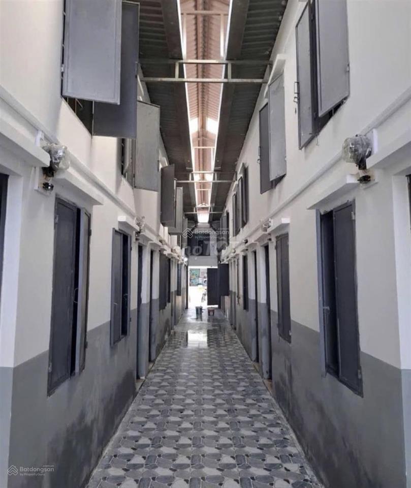 Cần bán gấp dãy trọ 300m2 giá 1ty050 ngay ql13 becamex chơn thành xây 12p thuê full 15tr/th shr